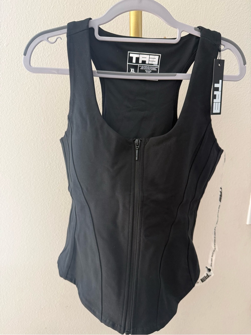 TA3  CORSETY SCOOPNECK TANK - Picture 5 of 8